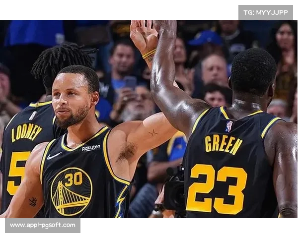 海登海姆前锋尼许斯远射破门后跪地庆祝,球队虽败犹荣